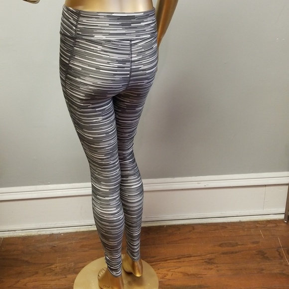 under armour patterned leggings